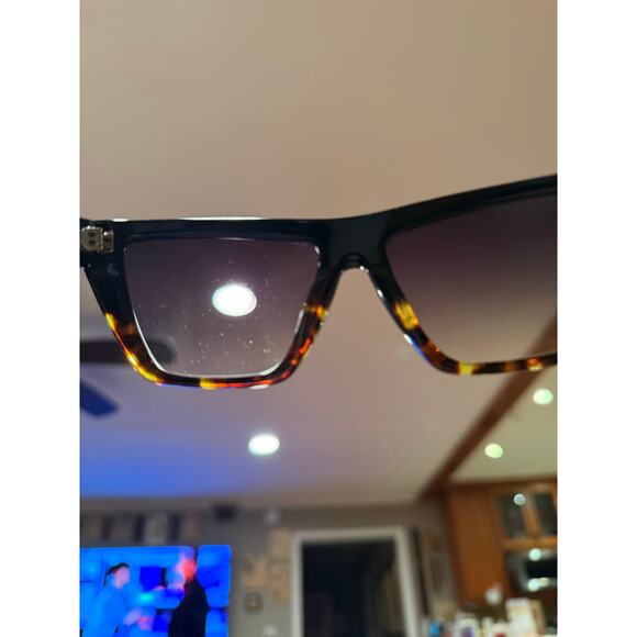 DIFF Lauren Lane Charitable Eyewear Ombré Brown